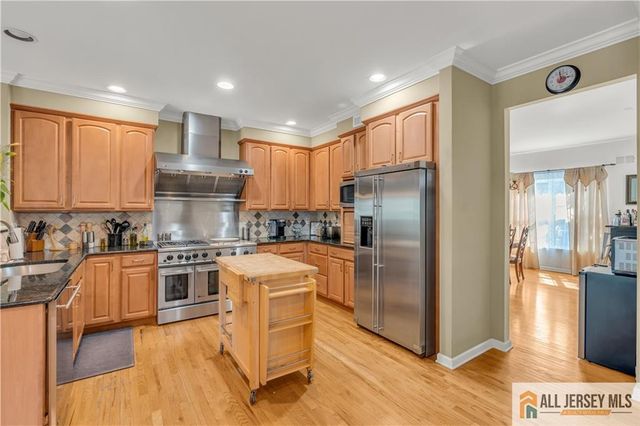 7 Duchess Drive, Monroe, NJ 08831
