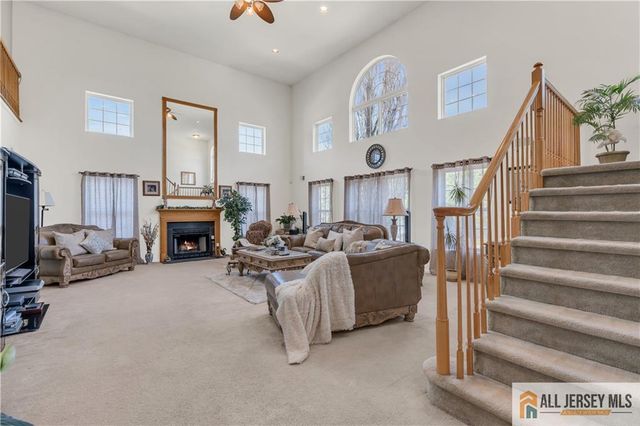 7 Duchess Drive, Monroe, NJ 08831