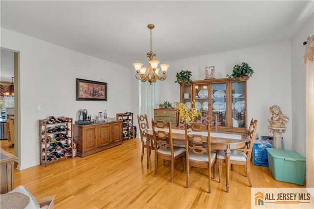 7 Duchess Drive, Monroe, NJ 08831