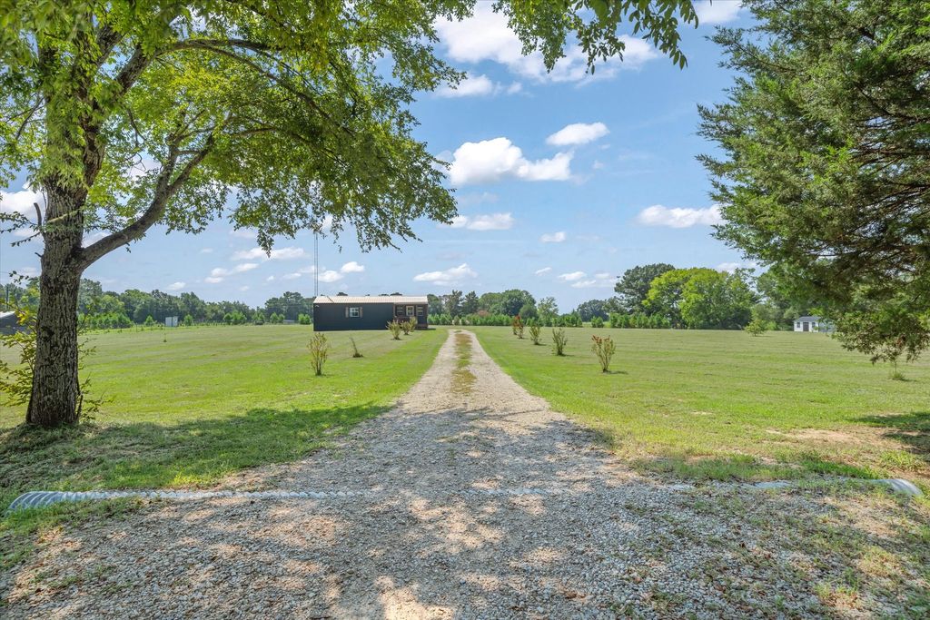 123 Vz County Road 1118, Grand Saline, TX 75140