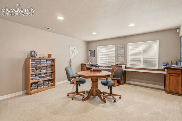 6137 Cumbre Vista Way, Colorado Springs, CO 80924