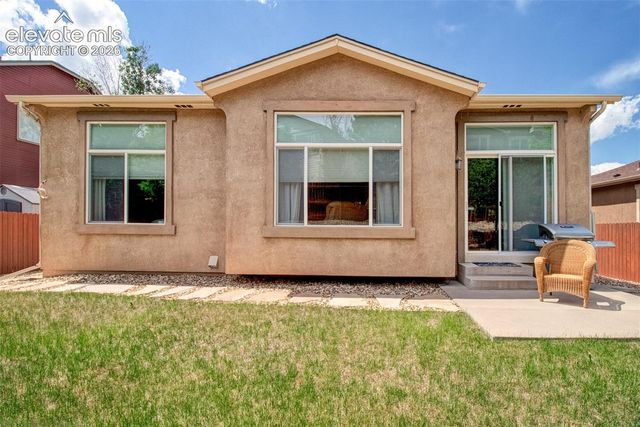 6137 Cumbre Vista Way, Colorado Springs, CO 80924