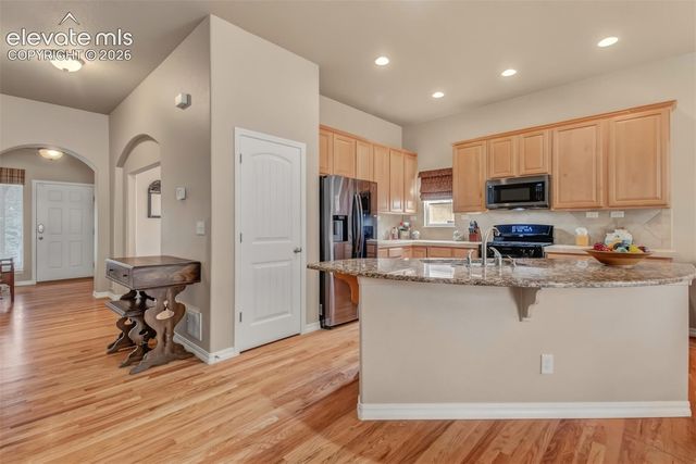 6137 Cumbre Vista Way, Colorado Springs, CO 80924