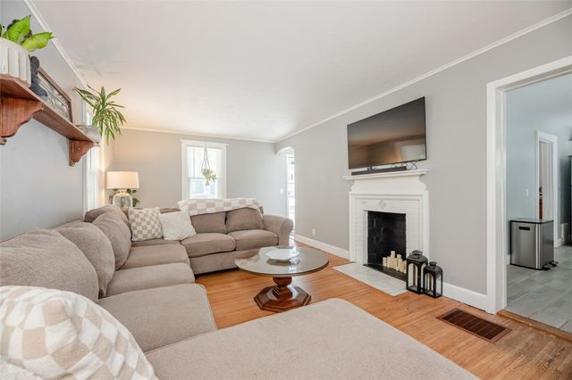 74 Heberle Road, Irondequoit, NY 14609