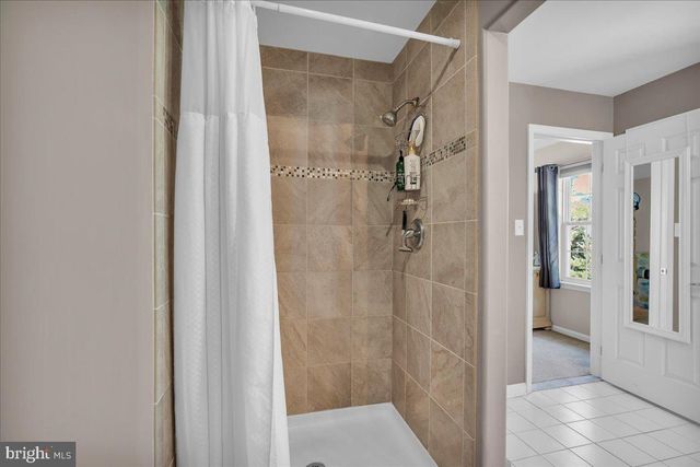 58 MEADOW CIR, Mays Landing, NJ 08330