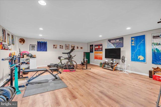 58 MEADOW CIR, Mays Landing, NJ 08330