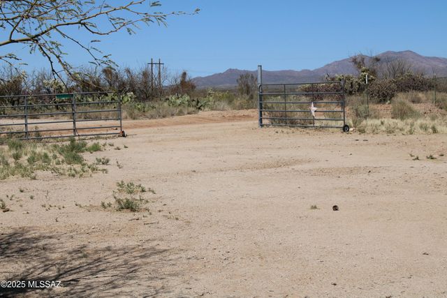 48977 E Panther Butte Road, Saddlebrooke, AZ 85739