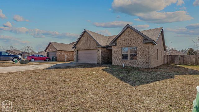 111 Cameron Avenue, Brookland, AR 72417