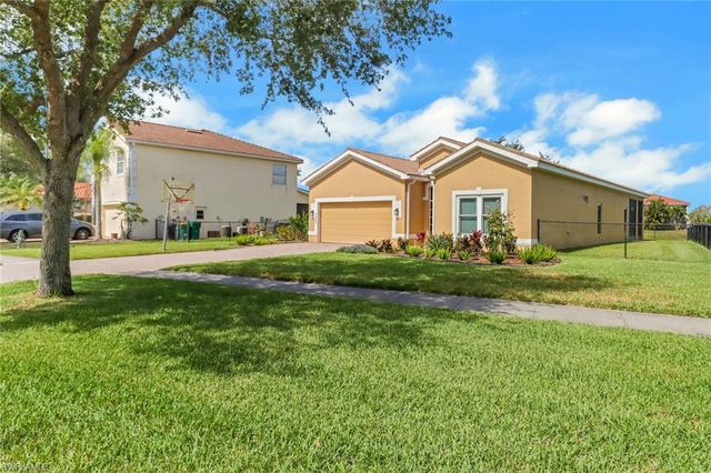 2642 Orange Grove TRL, Naples, FL 34120