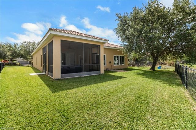 2642 Orange Grove TRL, Naples, FL 34120