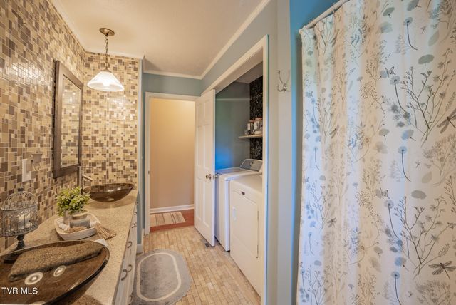 516 Bramblewood Drive, Mount Carmel, TN 37645