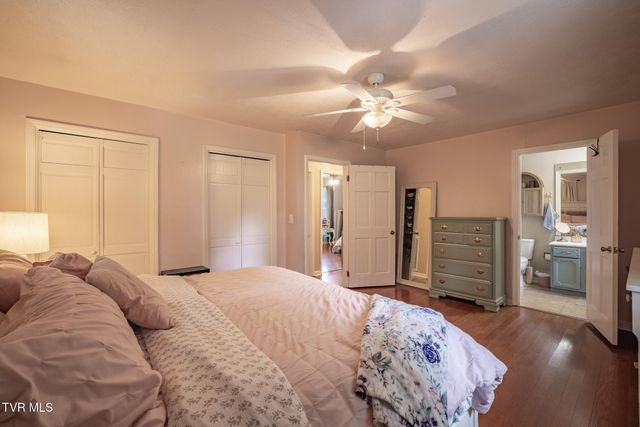 516 Bramblewood Drive, Mount Carmel, TN 37645