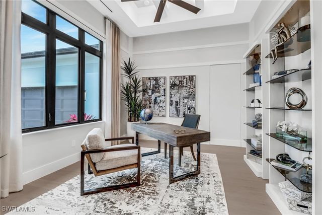 12 Banyan RD, Naples, FL 34108