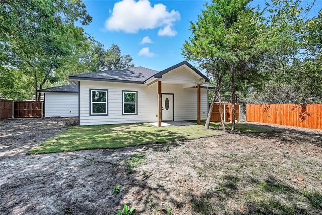 1411 Wesley Street, Greenville, TX 75401
