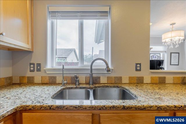 3142 SE 27th Av, Albany, OR 97322