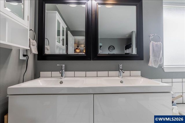 3142 SE 27th Av, Albany, OR 97322