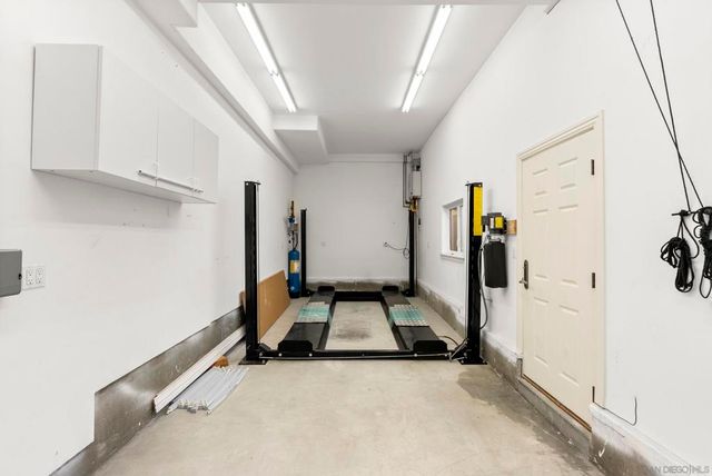 1028 Van Nuys St, San Diego, CA 92109