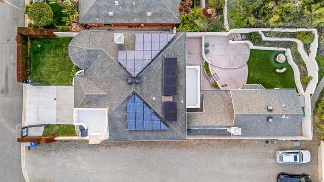 1028 Van Nuys St, San Diego, CA 92109