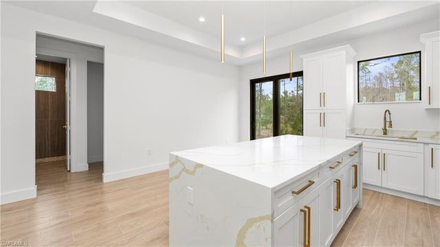 2737 48th AVE NE, Naples, FL 34120