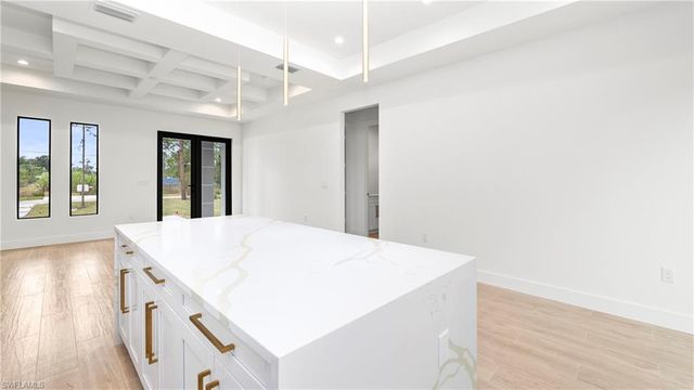 2737 48th AVE NE, Naples, FL 34120