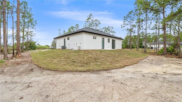 2737 48th AVE NE, Naples, FL 34120