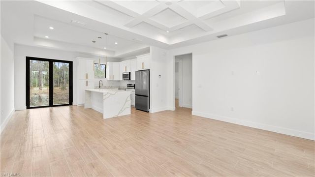 2737 48th AVE NE, Naples, FL 34120