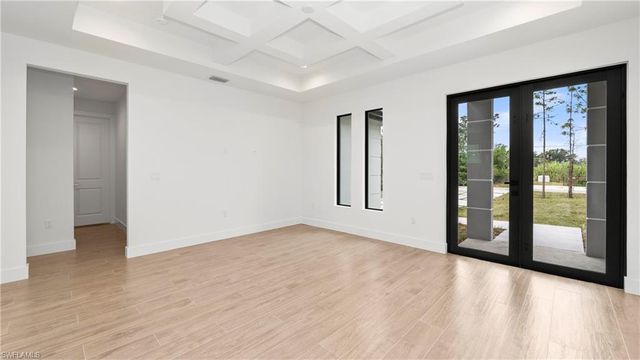 2737 48th AVE NE, Naples, FL 34120