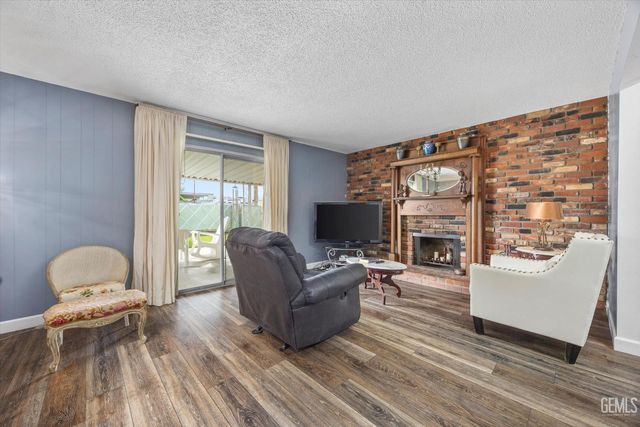 217 Suzanne Lane, Taft, CA 93268