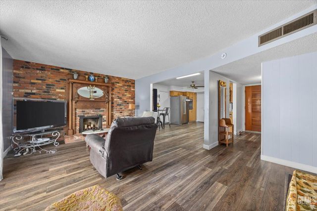 217 Suzanne Lane, Taft, CA 93268