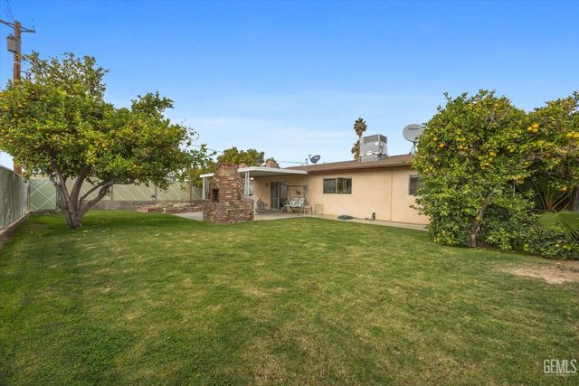 217 Suzanne Lane, Taft, CA 93268