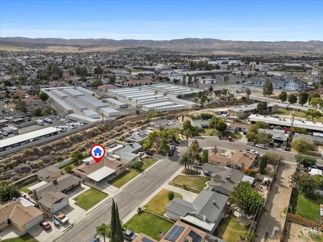 217 Suzanne Lane, Taft, CA 93268