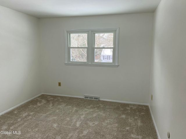 12 Concord Drive, Saratoga Springs, NY 12866