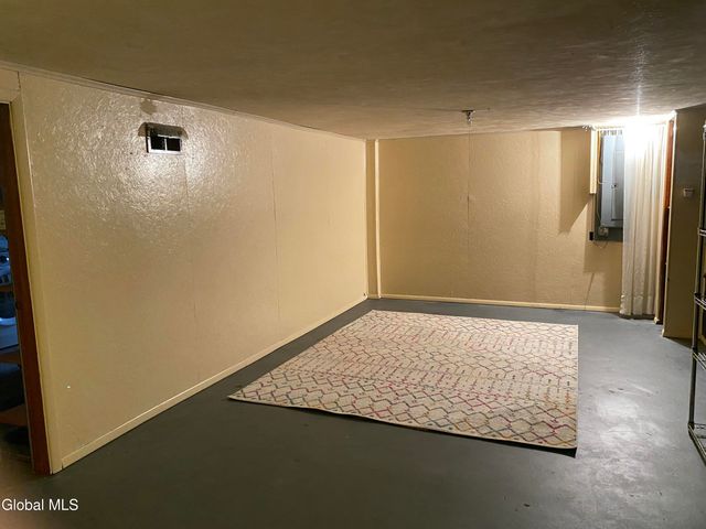 12 Concord Drive, Saratoga Springs, NY 12866