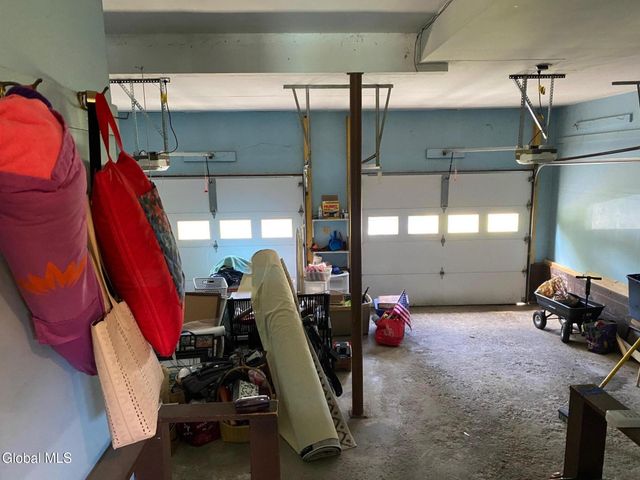 12 Concord Drive, Saratoga Springs, NY 12866