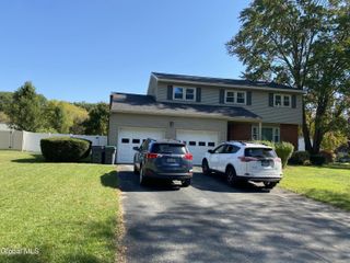 12 Concord Drive, Saratoga Springs, NY 12866