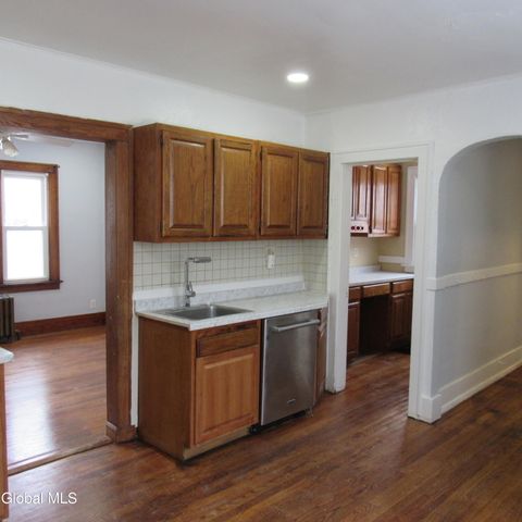 66 Van Schoick Avenue, Albany, NY 12208