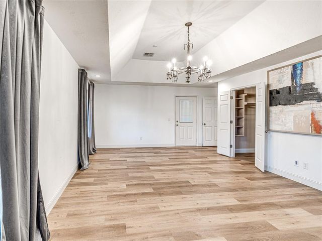 12724 N Torre Pines Lane, Yukon, OK 73099