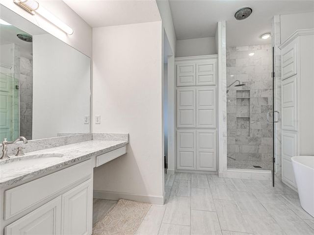 12724 N Torre Pines Lane, Yukon, OK 73099