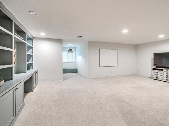12724 N Torre Pines Lane, Yukon, OK 73099