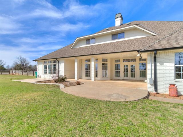 12724 N Torre Pines Lane, Yukon, OK 73099