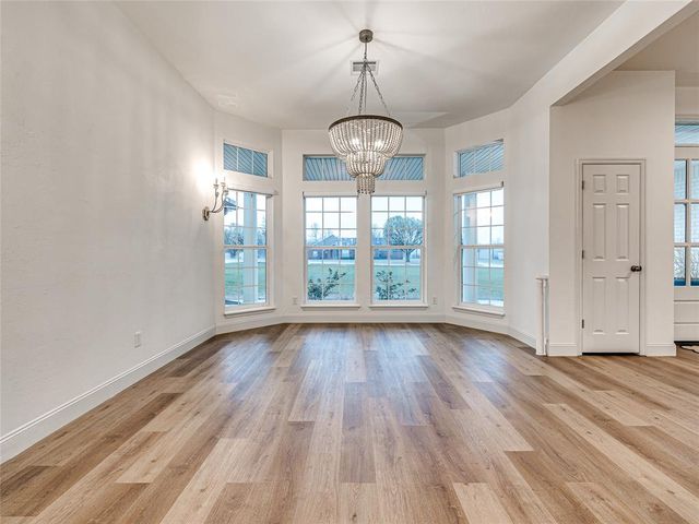 12724 N Torre Pines Lane, Yukon, OK 73099