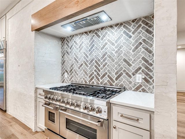 12724 N Torre Pines Lane, Yukon, OK 73099