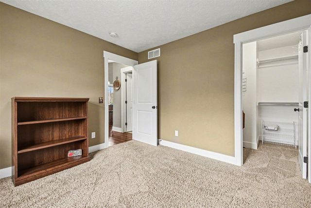 3379 Stormy Creek Drive, Grand Rapids, MI 49512