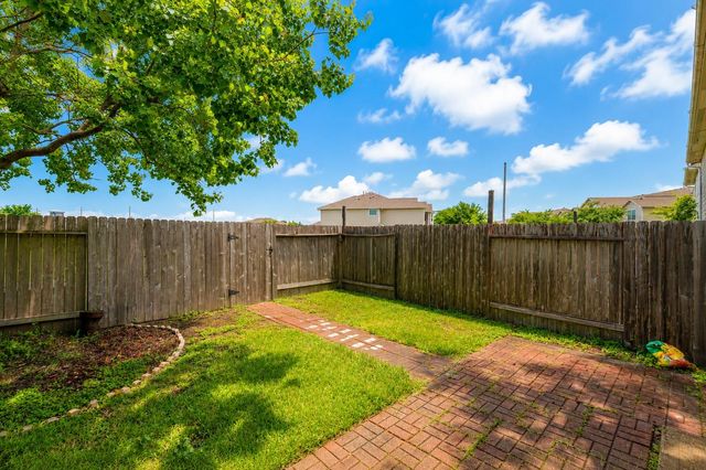 11527 Champions Green Drive, Houston, TX 77066