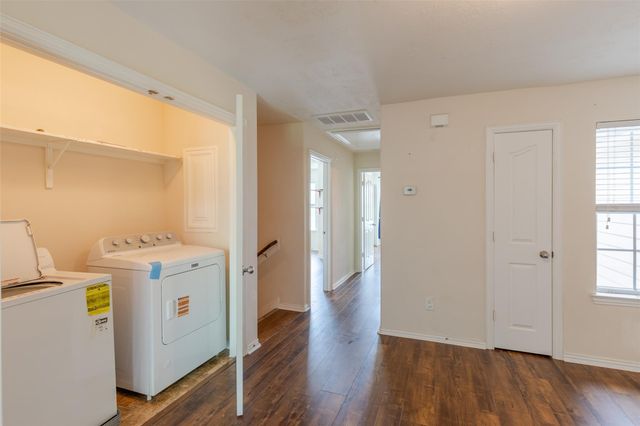 11527 Champions Green Drive, Houston, TX 77066