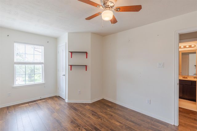 11527 Champions Green Drive, Houston, TX 77066