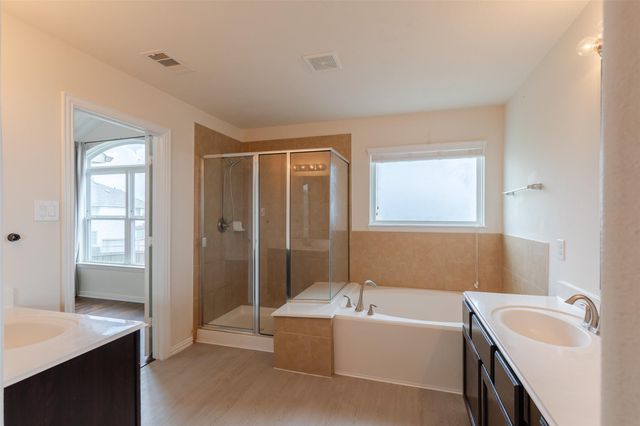 11527 Champions Green Drive, Houston, TX 77066