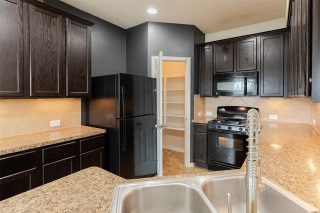 11527 Champions Green Drive, Houston, TX 77066