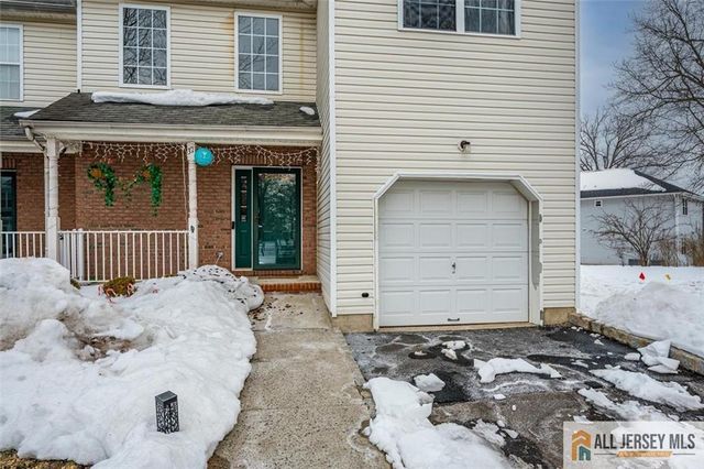 37 E Burgess Drive 37, Piscataway, NJ 08854