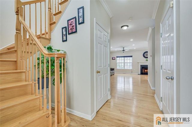 37 E Burgess Drive 37, Piscataway, NJ 08854